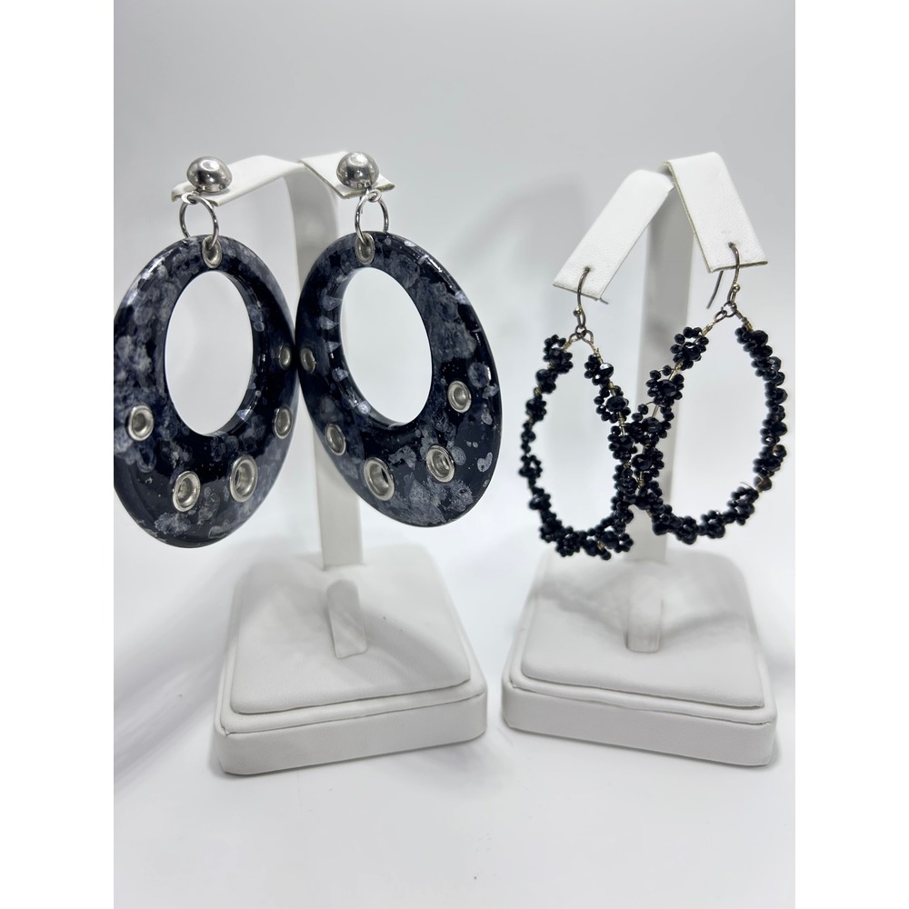 Two Earrings Set Unbranded OS Black Good Resin Grommet & Beaded Hoops